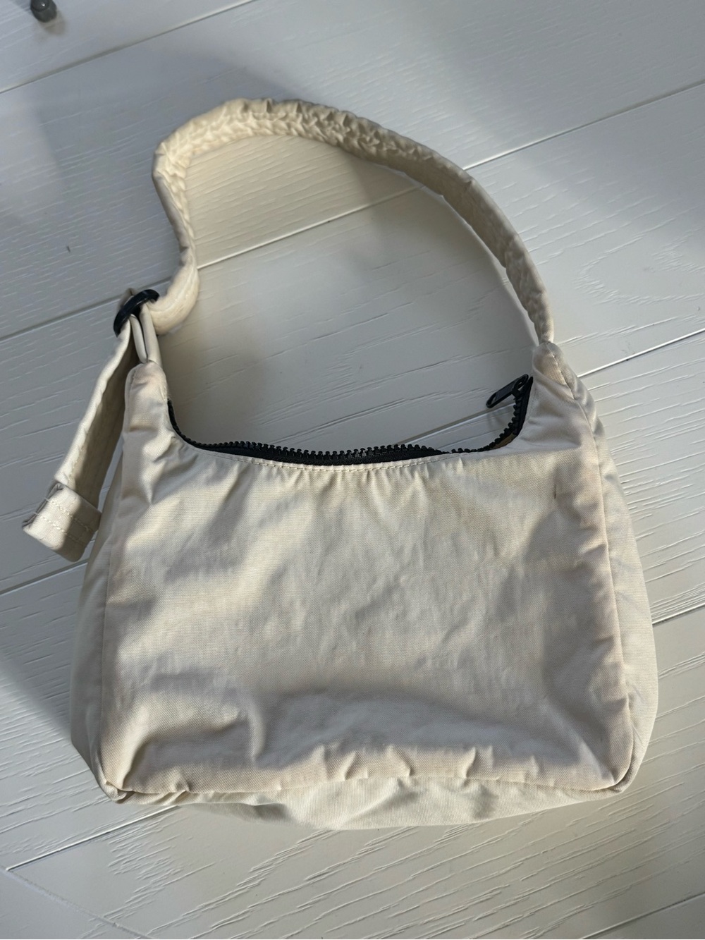 BAGGU Mini Nylon Shoulder Bag Ivory - Picture 9 of 11